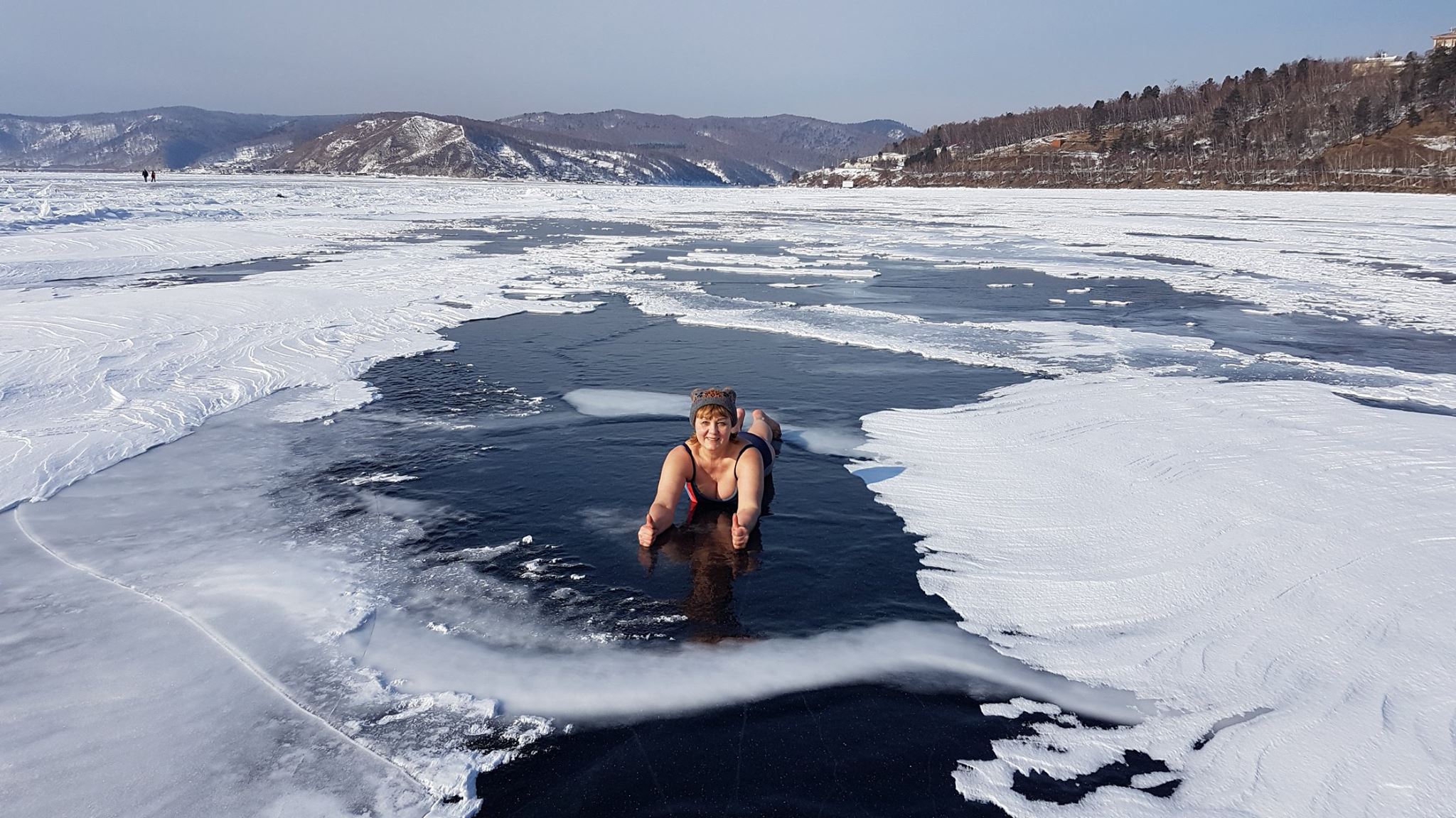 Купание Моржей Нудистов