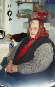 Бабушка из Любашева помогает людям молитвами