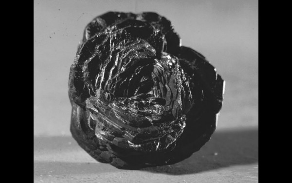 Гематитовая роза (из коллекции Уральского геологического музея).