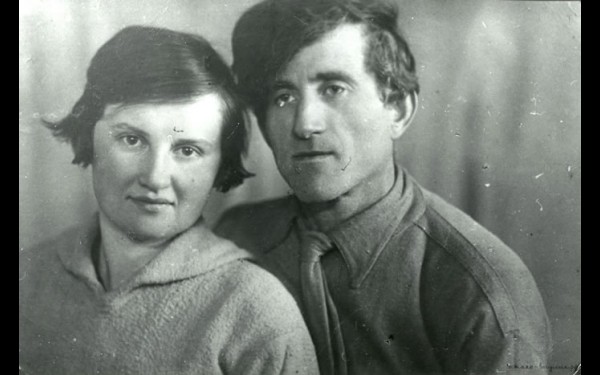 Евгения Витальевна с мужем (1939 год).