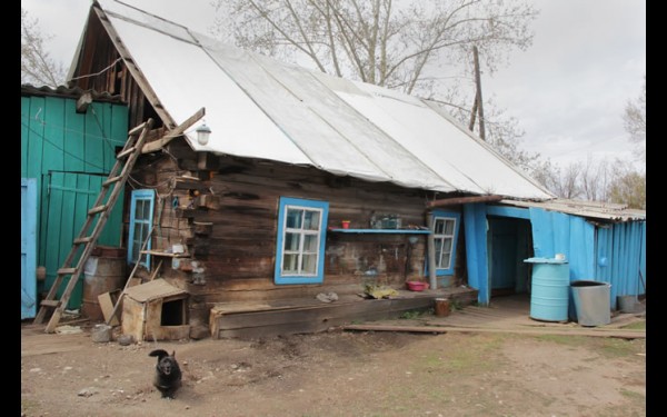 В этом году дому, в котором живут Здановичи, исполнилось 110 лет.