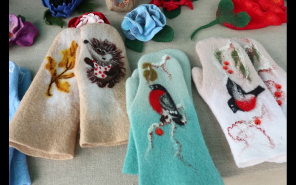 Валяные рукавицы: не только тепло,  но и красиво