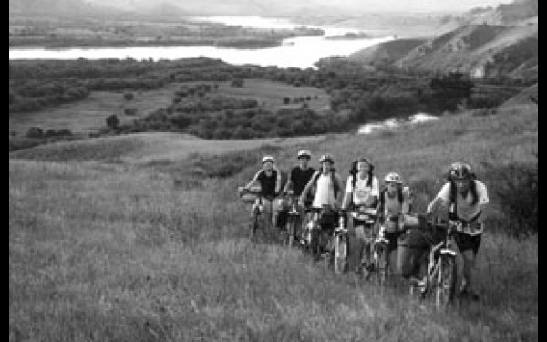 Движение велоспортсменов осуществлялось в живописных долинах рек Селенга, Хилок и Чикой