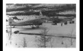 В окружении «старичков» Ли-2 на Мамском поле стоит невиданная машина — турбовинтовой Ан-10А (регулярные полеты лайнера сюда начались в январе 1962 года).