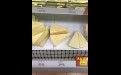 Сегодня «Маасдам» российского производства стоит в два раза дороже настоящего сыра из Голландии, но «настоящий» «Маасдам» продавался шесть лет назад — до введения эмбарго