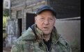 Василий Верхозин — самый старший житель близлежащих к мебельному центру деревянных домов. Пожарные спасли их от возгорания.