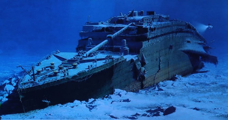 За время работы на «Титанике» Черняев совершил более 80 спусков к кораблю и провел на его палубах и на поле обломков более тысячи часов.