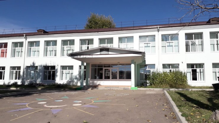 В 2014 году в Ользоновской средней школе был проведён капитальный ремонт.