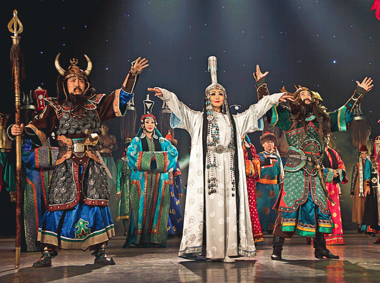 Жители области хорошо встретили театр «Байкал». Зал более чем на 700 мест был полон.