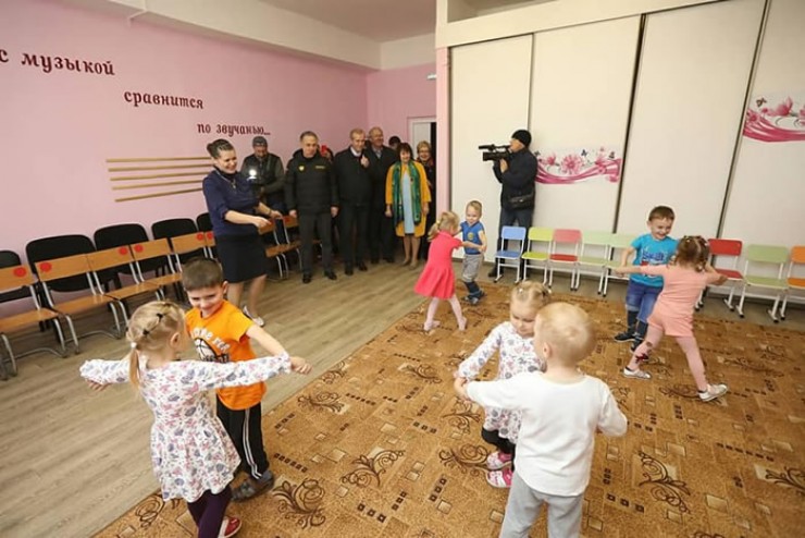 В нижнеудинском детском саду «Теремок» гостей встретили ребятишки