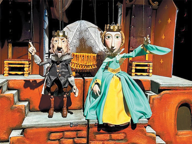Король и королева – утончённые куклы