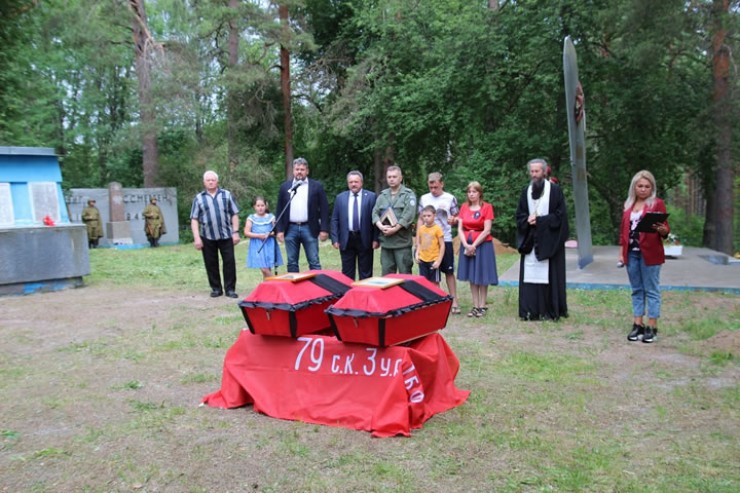 В июне 2019 года на воинском мемориале советских лётчиков-балтийцев «Борки» состоялась церемония предания земле останков погибшего экипажа