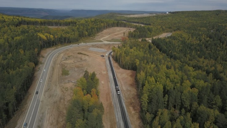 Этап строительства автодороги Р-258 «Байкал» на участке 47—56 км.