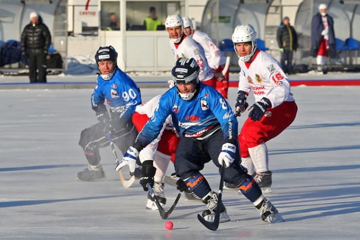 Закончив ушедший год успешной игрой в Кемерово, иркутские хоккеисты  и новый 2019-й открыли победой