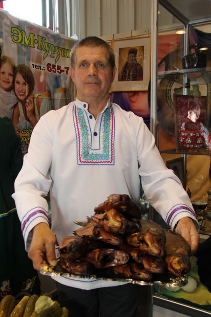 Анатолий Корнеев со своим уловом 