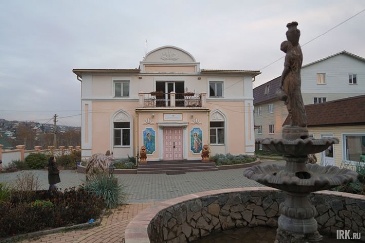 Храм кришнаитов находится в посёлке Сергиев Посад