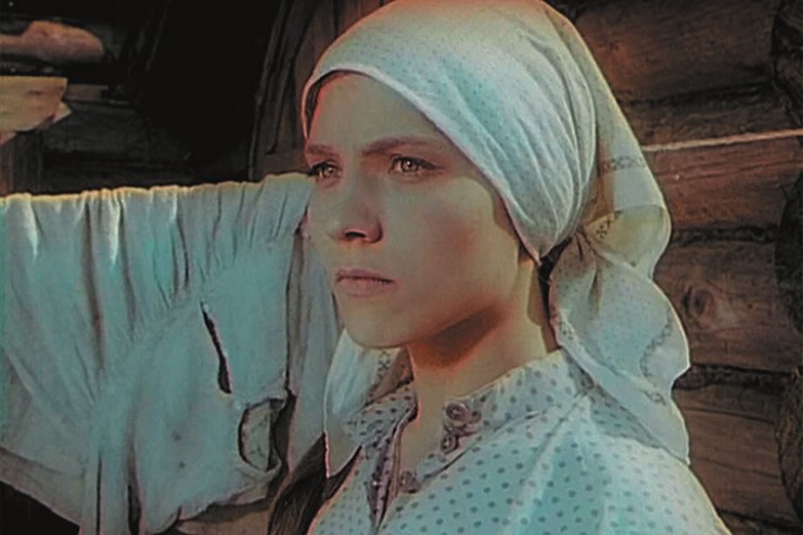 Марья Воронова в фильме «Тени исчезают в полдень»,  1971 год