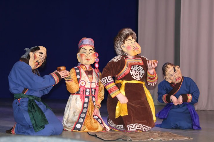 В спектакле «Бажена» артисты театра играют в масках, история которых началась в 1996 году.