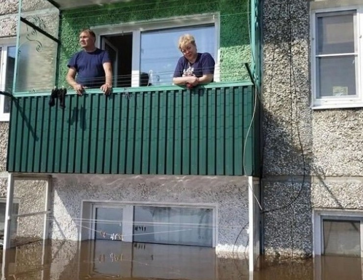 Комиссия специалистов поделила пятиэтажки в Тулуне вдоль — на годные и не годные для проживания этажи…