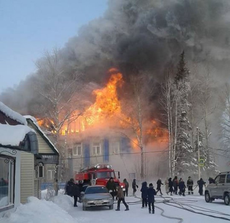 Пожары в двух учебных заведениях Иркутской области произошли за минувшую среду. Пострадавших нет, обстоятельства инцидентов уточняются