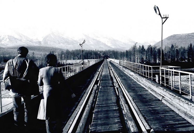 Байкало-Амурская магистраль была объявлена комсомольско-молодежной стройкой, и для тысяч молодых людей со всего Советского Союза она стала настоящей путевкой в жизнь.
