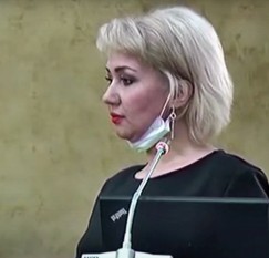 Выступление кандидата в мэры Анны Романовой произвело сильнейшее впечатление. Несмотря на хрупкую внешность, женщина оказалась сторонницей жесткой дисциплины и контроля в городе