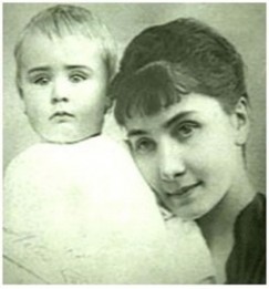 Анна Тимирёва с сыном. 1916 год