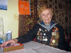 Надежда Георгиевна Руденко воевала на фронте в составе 7-го гвардейского штурмового авиационного полка Краснознаменного Балтийского флота