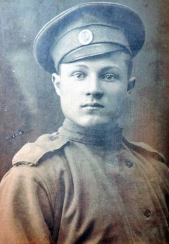 Этому снимку 106 лет, он сделан в Рязани в 1914 году.  На нём Андрей Борновалов — солдат Первой мировой