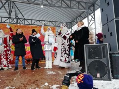 Победителем фестиваля зим­них волшебников стал Снего­вичок из Братского района. Его назвали самым креативным среди конкурсантов.