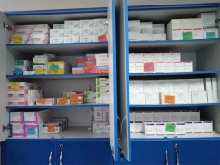Согласно статистике Росздравнадзора, в 2023 году таких больничных аптек насчитывалось в стране 2996