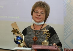 Педагог-организатор Кудинской СОШ  Наталья Крапивина