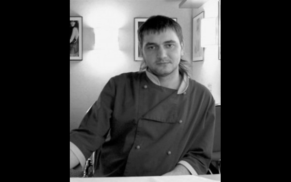 Алексею Плаксину участие в телепроекте не понравилось настолько, что он добровольно его покинул: «Мы не настолько продажны, как хотелось бы организаторам шоу».