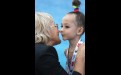 Заслуженный тренер России Ольга Буянова поздравляет маленькую чемпионку