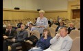 Рабочий момент слушаний по Генплану. Надо отметить, что в основном пришли люди неравнодушные и подготовленные, некоторые в своих вопросах цитировали правила землепользования и другие нормативные акты. Это очень хорошо, потому что Генплан — серьезный документ и подход к нему должен быть соответствующий