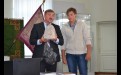 Игорь Сеченов дарит краеведческому музею экспонат с поля боя