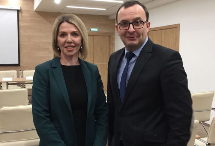 Адвокаты Ольга Измайлова и Роман Кравцов уверены, что обвинение несостоятельно и стороне защиты удалось убедить в этом присяжных заседателей Адвокаты Ольга Измайлова и Роман Кравцов уверены, что обвинение несостоятельно и стороне защиты удалось убедить в этом присяжных заседателей