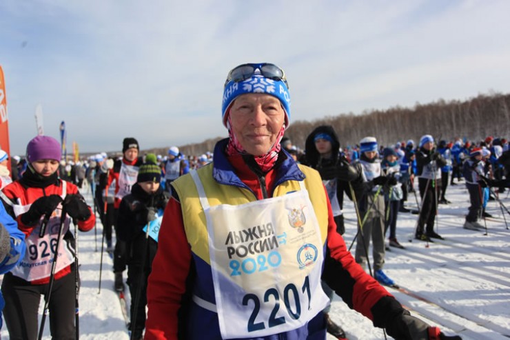 Раиса Головкова, почетный мастер спорта: «Всю жизнь катаюсь на лыжах, выросла в деревне Голуметь Черемховского района, а там других видов спорта и не было. Лыжи для меня тогда были не только спортом, но и средством передвижения». Раиса Головкова, почетный мастер спорта: «Всю жизнь катаюсь на лыжах, выросла в деревне Голуметь Черемховского района, а там других видов спорта и не было. Лыжи для меня тогда были не только спортом, но и средством передвижения».