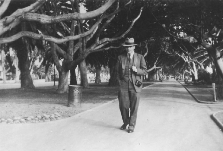 Михаил Янгель – студент МАИ (1931-1937), в столицу перебрался он благодаря помощи старших братьев Константина и Александра. Михаил Янгель – студент МАИ (1931-1937), в столицу перебрался он благодаря помощи старших братьев Константина и Александра.